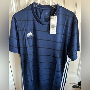 Adidas t-shirt large